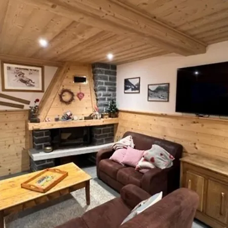 Apartamento Spacieux 7 Pièces, 6 Salles De Bains, 14 Personnes, Proche Centre Et Remontées, - Fr-1-676-152